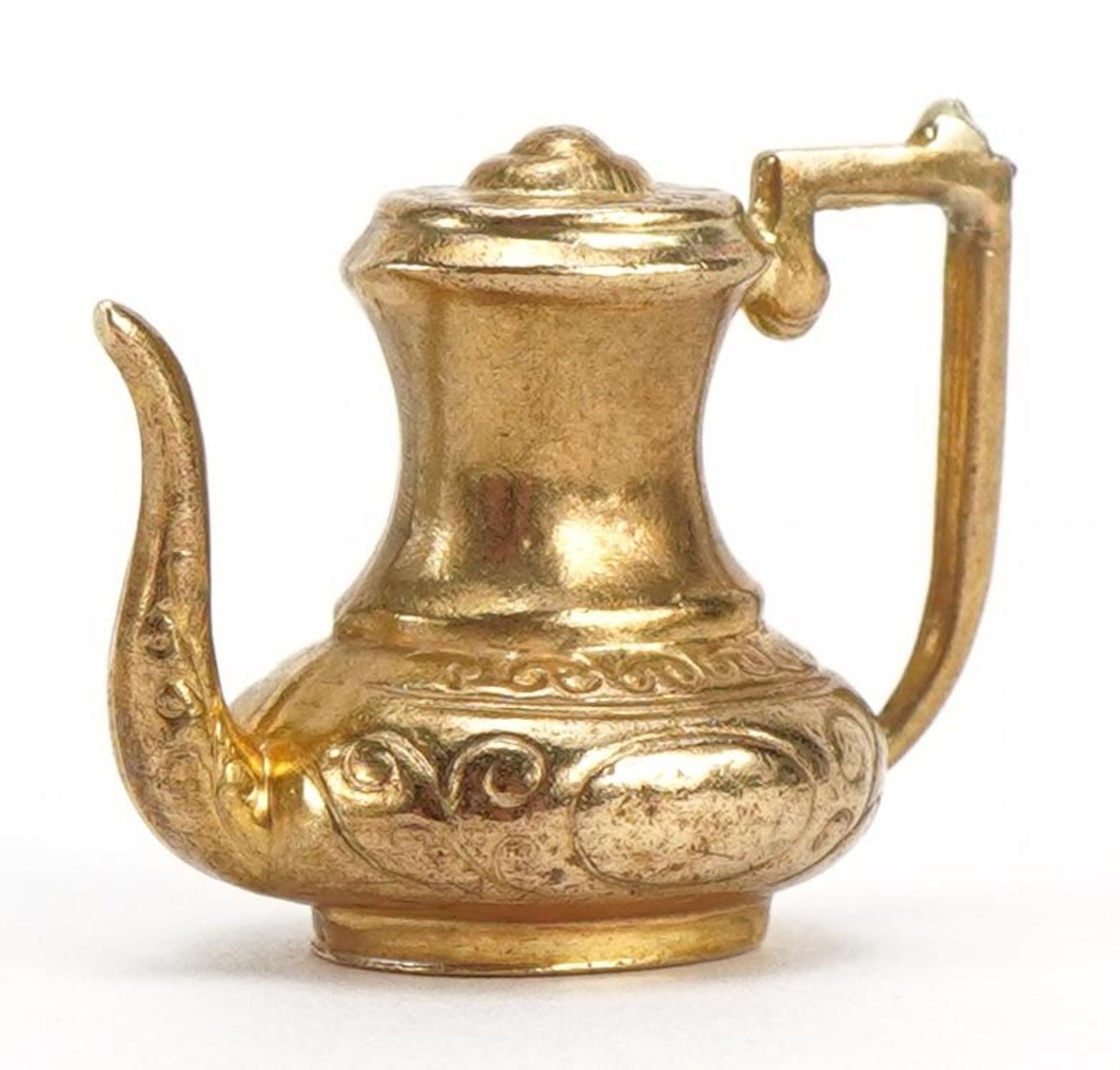 9ct gold teapot charm, 2.4cm wide, 2.2g