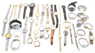 ASSORTMENT OF VINTAGE GENTLEMENS WRIST WATCHES