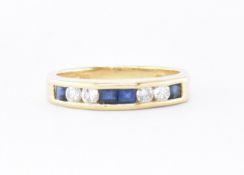 HALLMARKED 18CT GOLD DIAMOND & SAPPHIRE RING