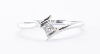 18CT WHITE GOLD & DIAMOND CROSSOVER RING