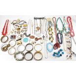 LARGE COLLECTION OF VINTAGE COSTUME JEWELLERY