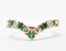 18CT GOLD DIAMOND & EMERALD WISHBONE RING