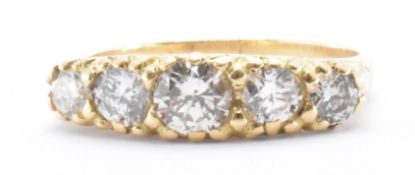 18CT GOLD & DIAMOND FIVE STONE RING