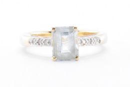 HALLMARKED 9CT GOLD AQUAMARINE & DIAMOND RING