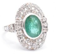 18CT WHITE GOLD DIAMOND AND EMERALD ART DECO RING