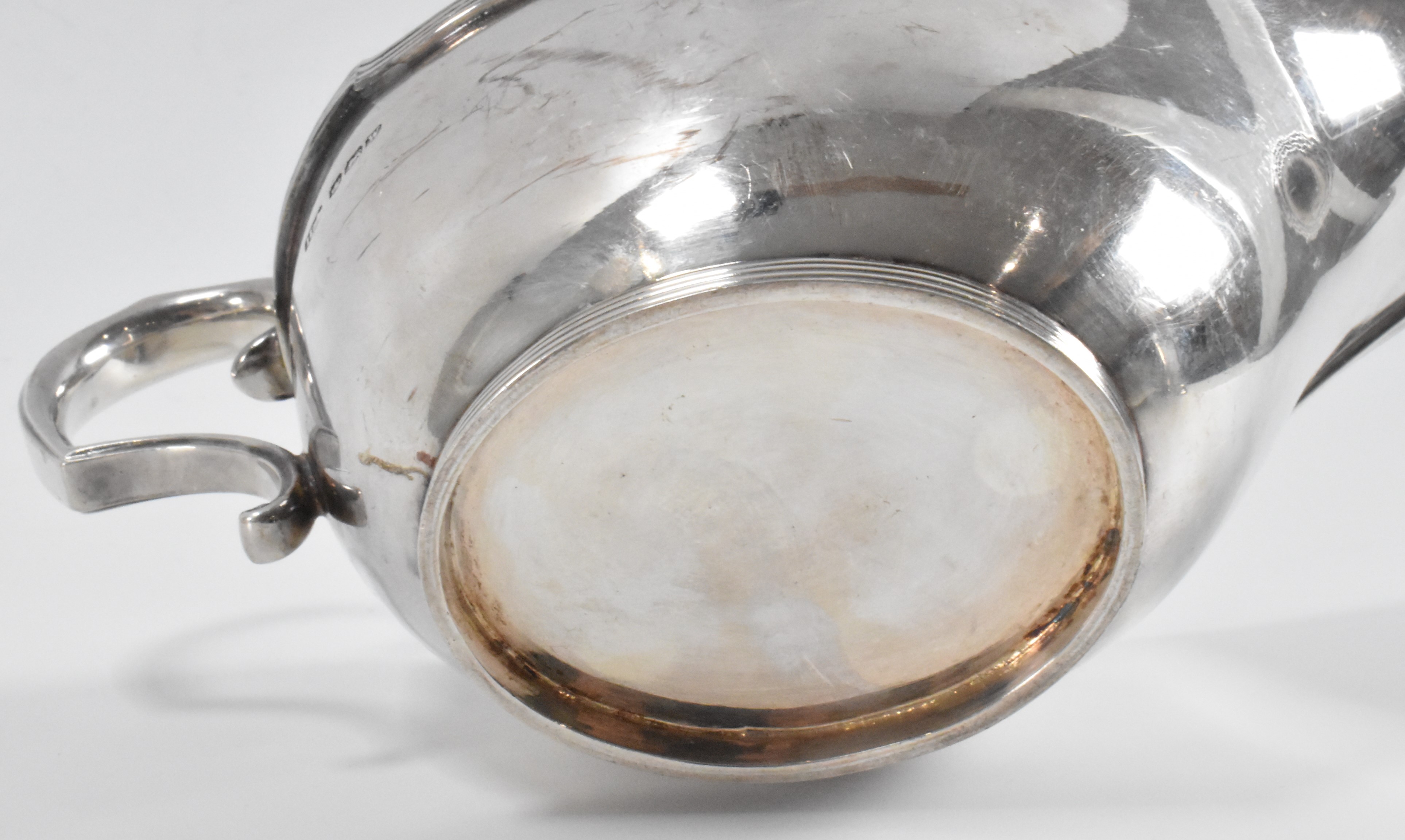 1930S ATKIN BROTHERS SILVER HALLMARKED CREAMER JUG - Image 6 of 6