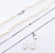 VINTAGE PEARL NECKLACE WITH SILVER NECKLACE & EARRINGS.