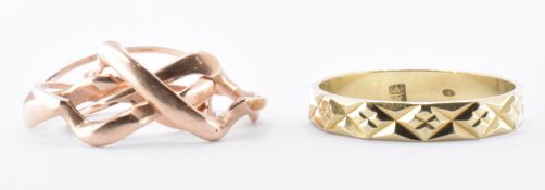 14CT GOLD BAND RING & PUZZLE RING