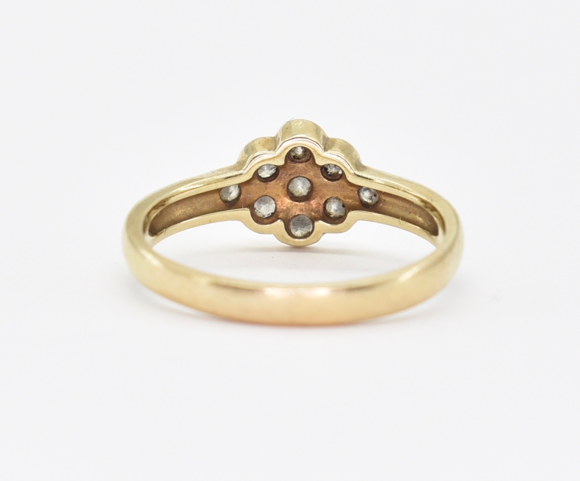 HALLMARKED 9CT GOLD & DIAMOND CLUSTER RING - Image 5 of 5