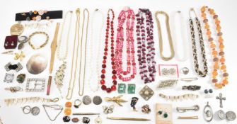 COLLECTION OF VINTAGE COSTUME JEWELLERY