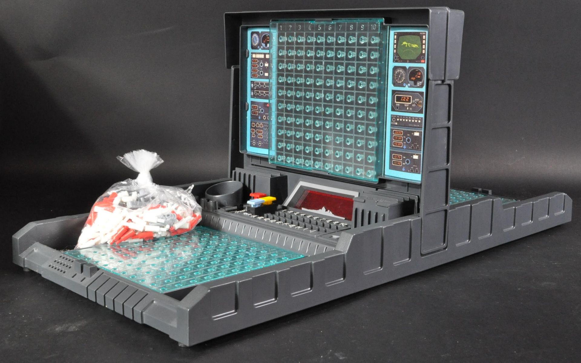 VINTAGE MB ELECTRONICS COMPUTER BATTLESHIP GAME