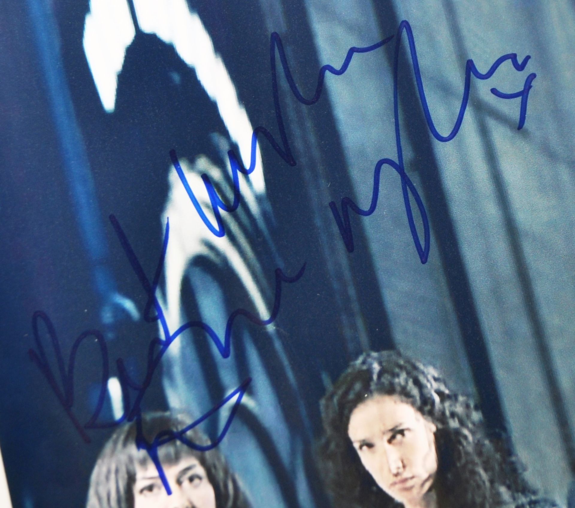 DOCTOR WHO - TORCHWOOD - LARGE COLLECTION OF CAST SIGNED PHOTOGRAPHS - Image 5 of 10