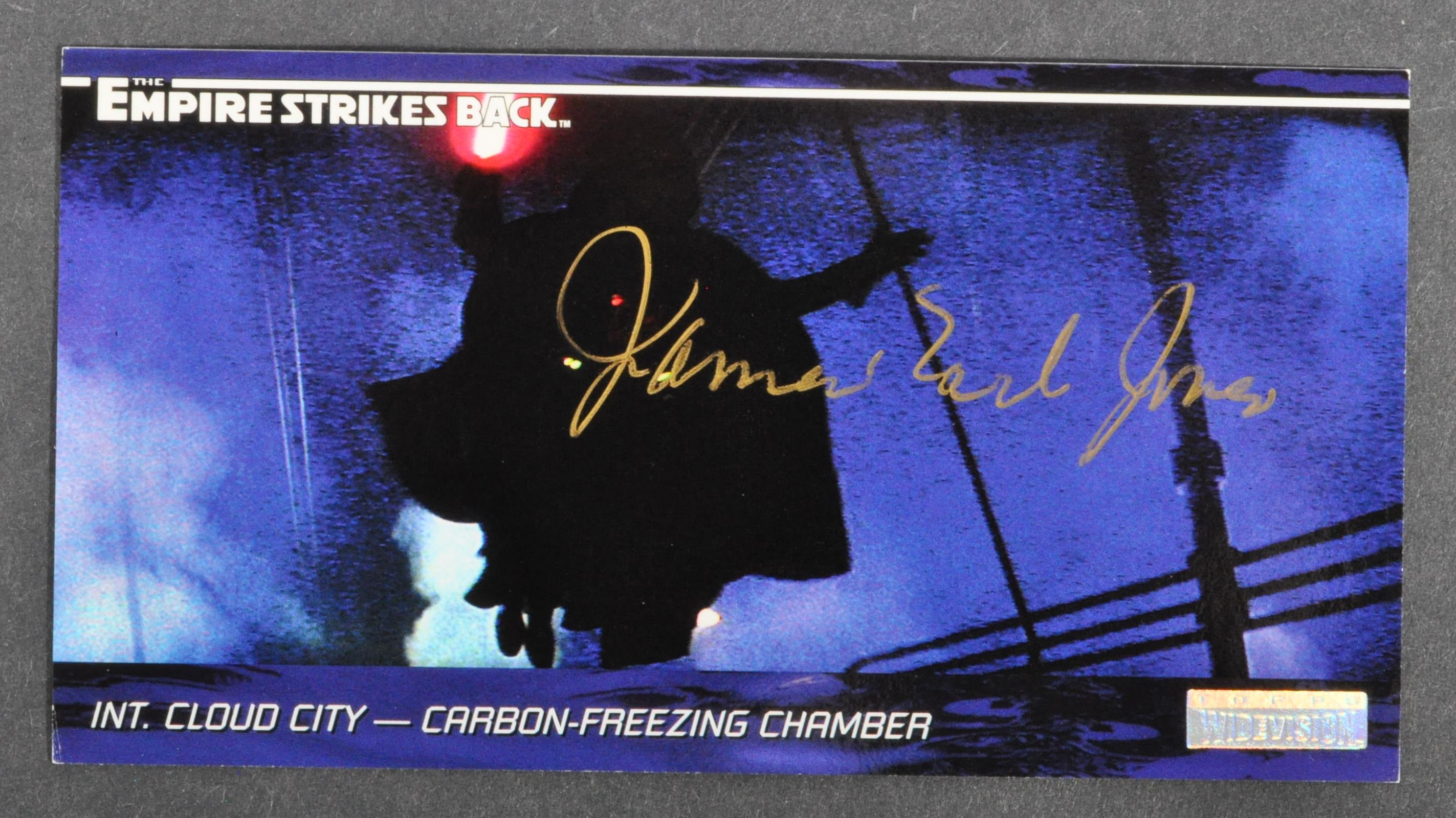 STAR WARS - JAMES EARL JONES (VOICE OF DARTH VADER) SIGNED TOPPS CARD