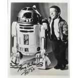STAR WARS - KENNY BAKER (1934-2016) - SIGNED 8X10" PHOTOGRAPH