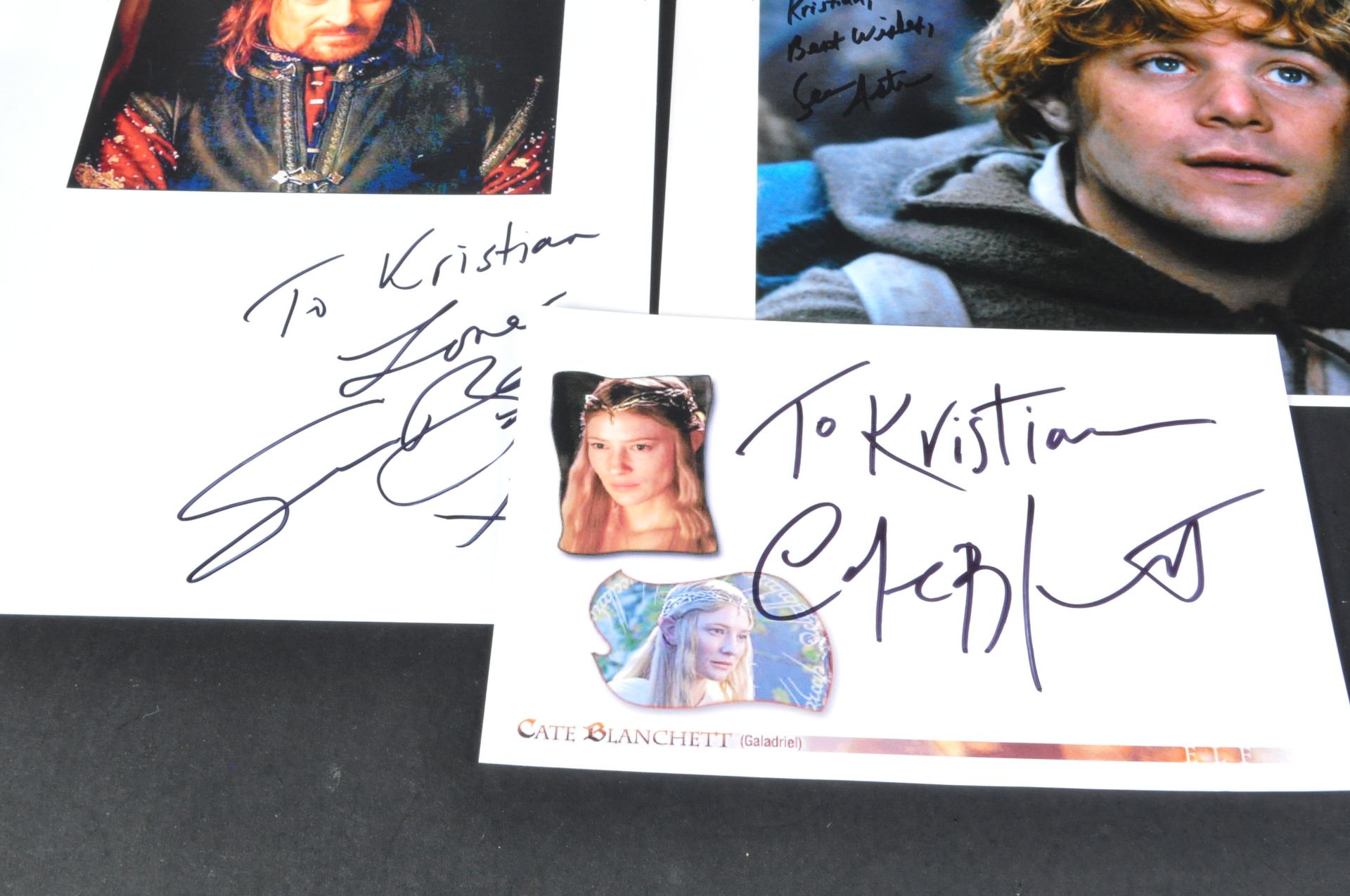 THE LORD OF THE RINGS - MAIN CAST AUTOGRAPHS - Image 2 of 3