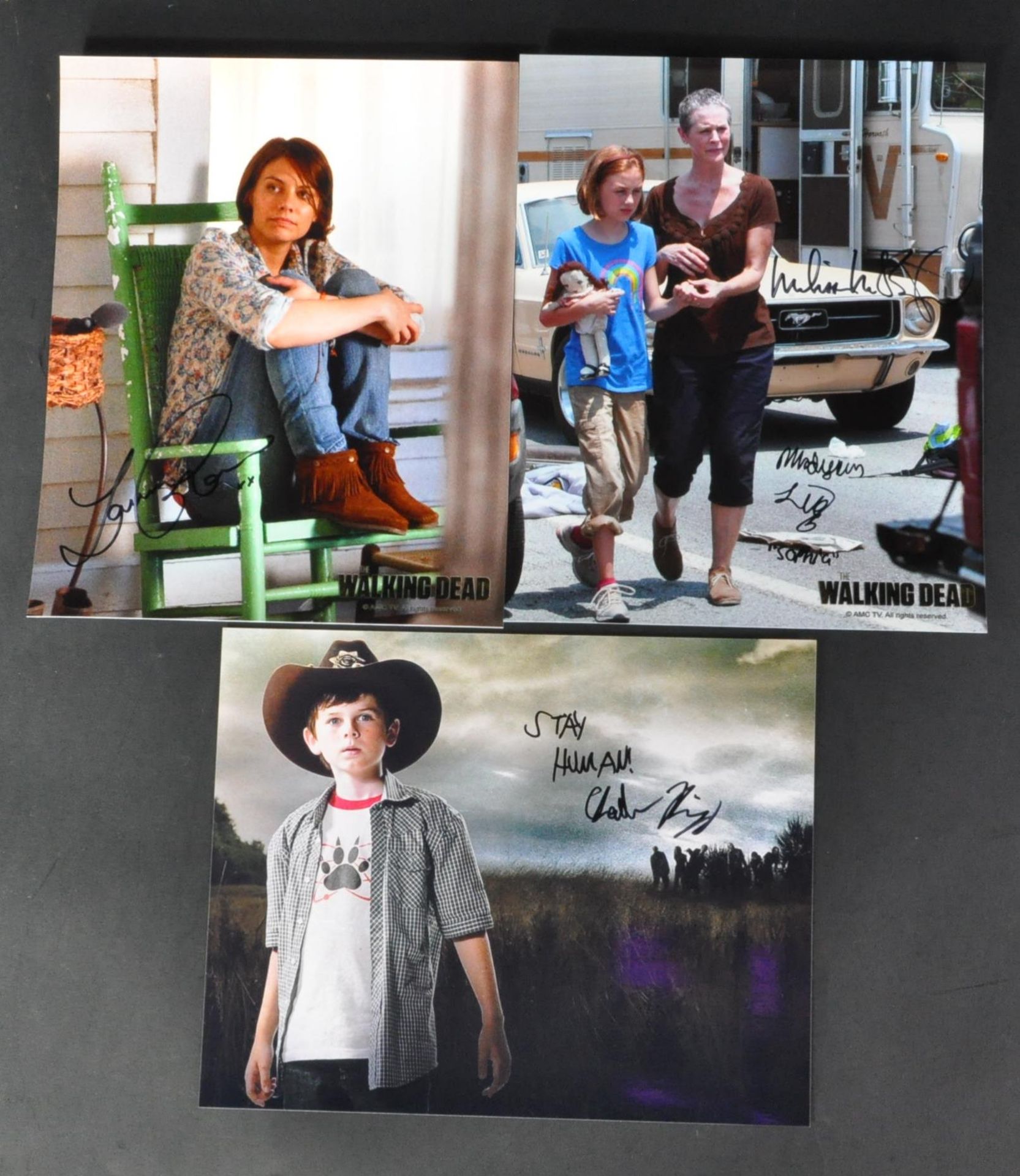 THE WALKING DEAD - COLLECTION OF AUTOGRAPHED 8X10" PHOTOS