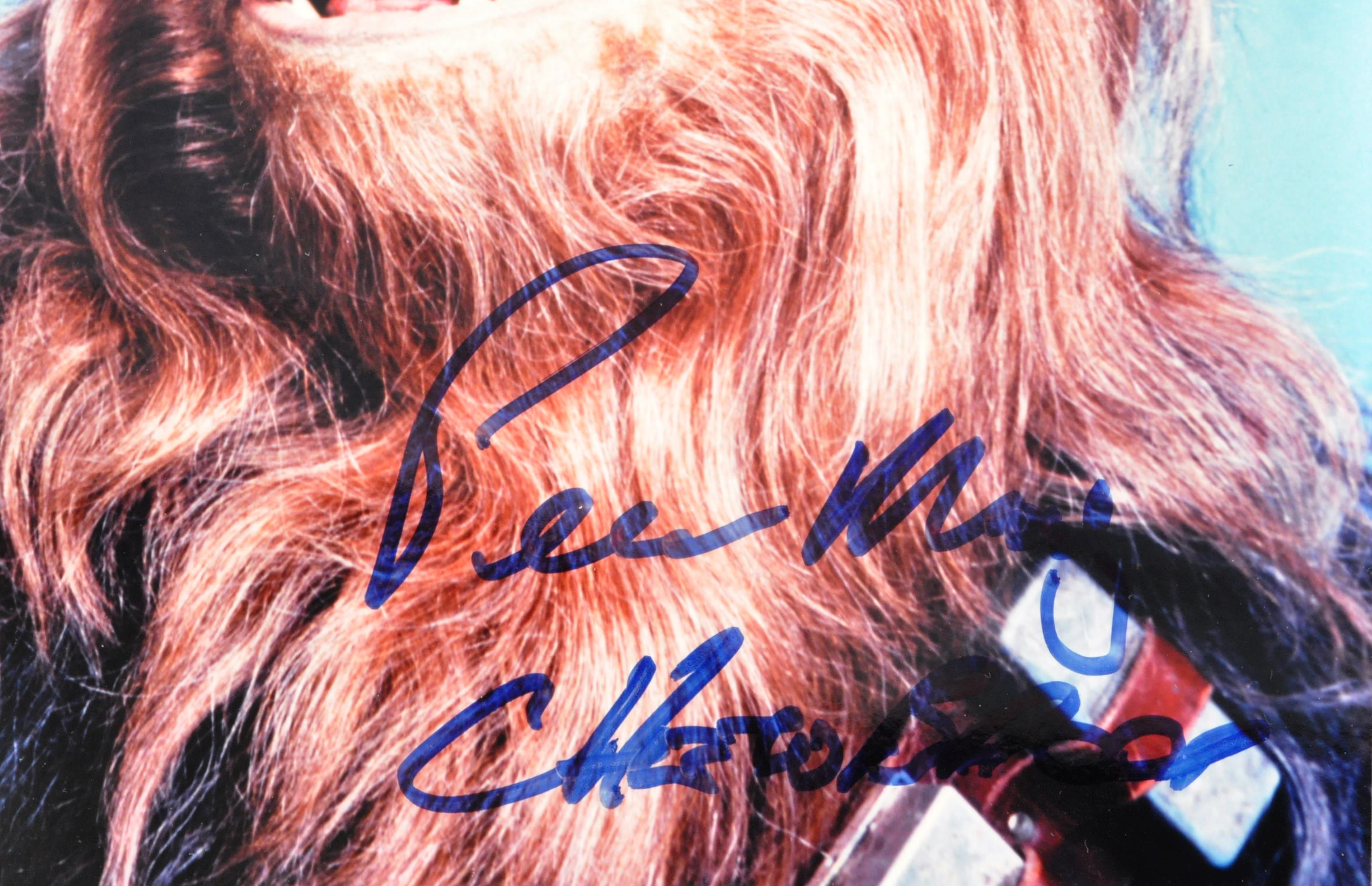 STAR WARS - PETER MAYHEW - CHEWBACCA - SIGNED 8X10" PHOTO - Image 2 of 2