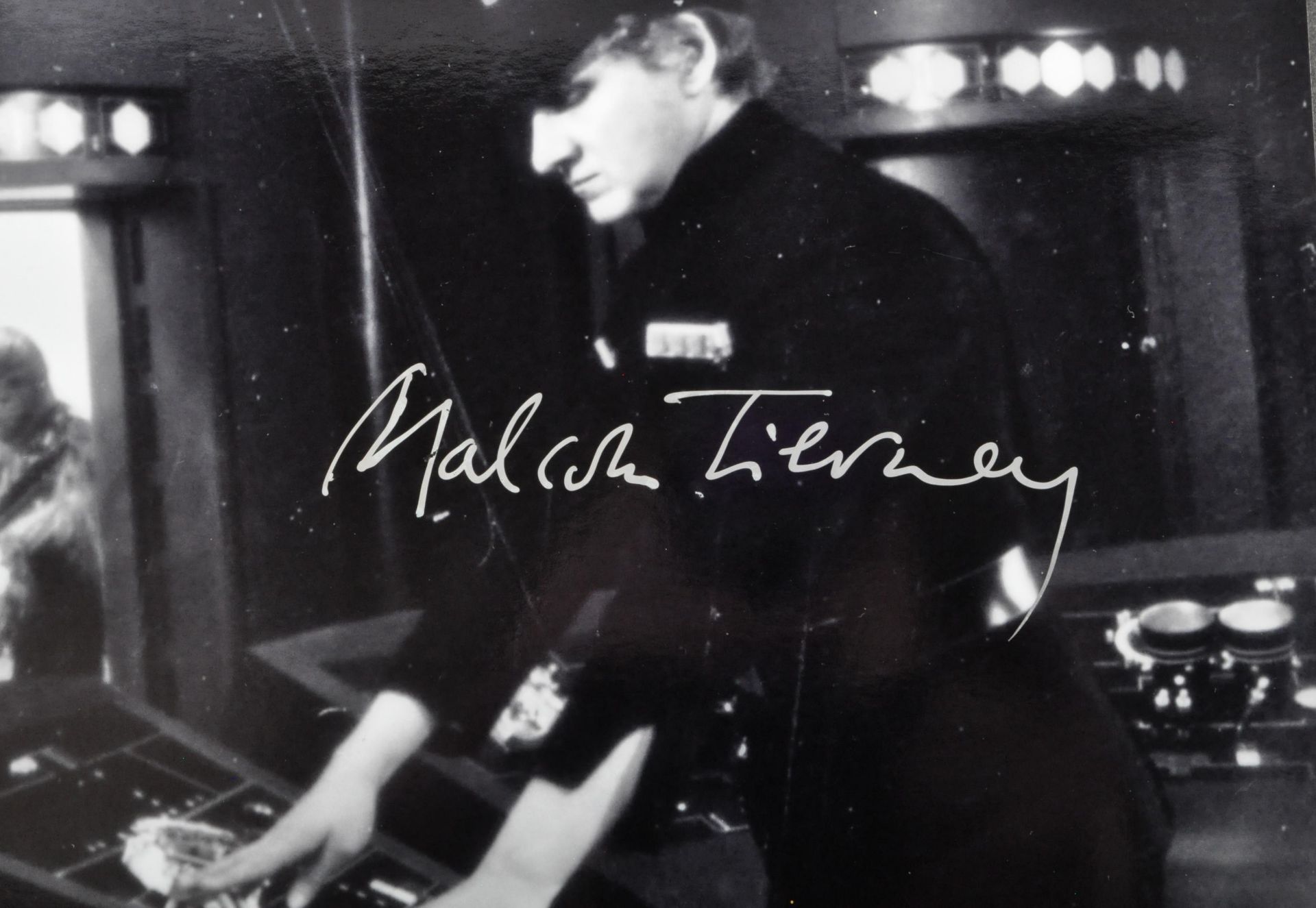 STAR WARS - MALCOLM TIERNEY (1938-2014) - AUTOGRAPHED PHOTO - Bild 2 aus 2