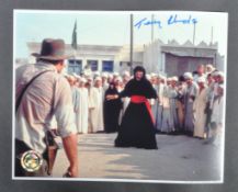 INDIANA JONES - TERRY RICHARDS (D.2014) - SWORDSMAN OFFICIAL PIX SIGNED 8X10"