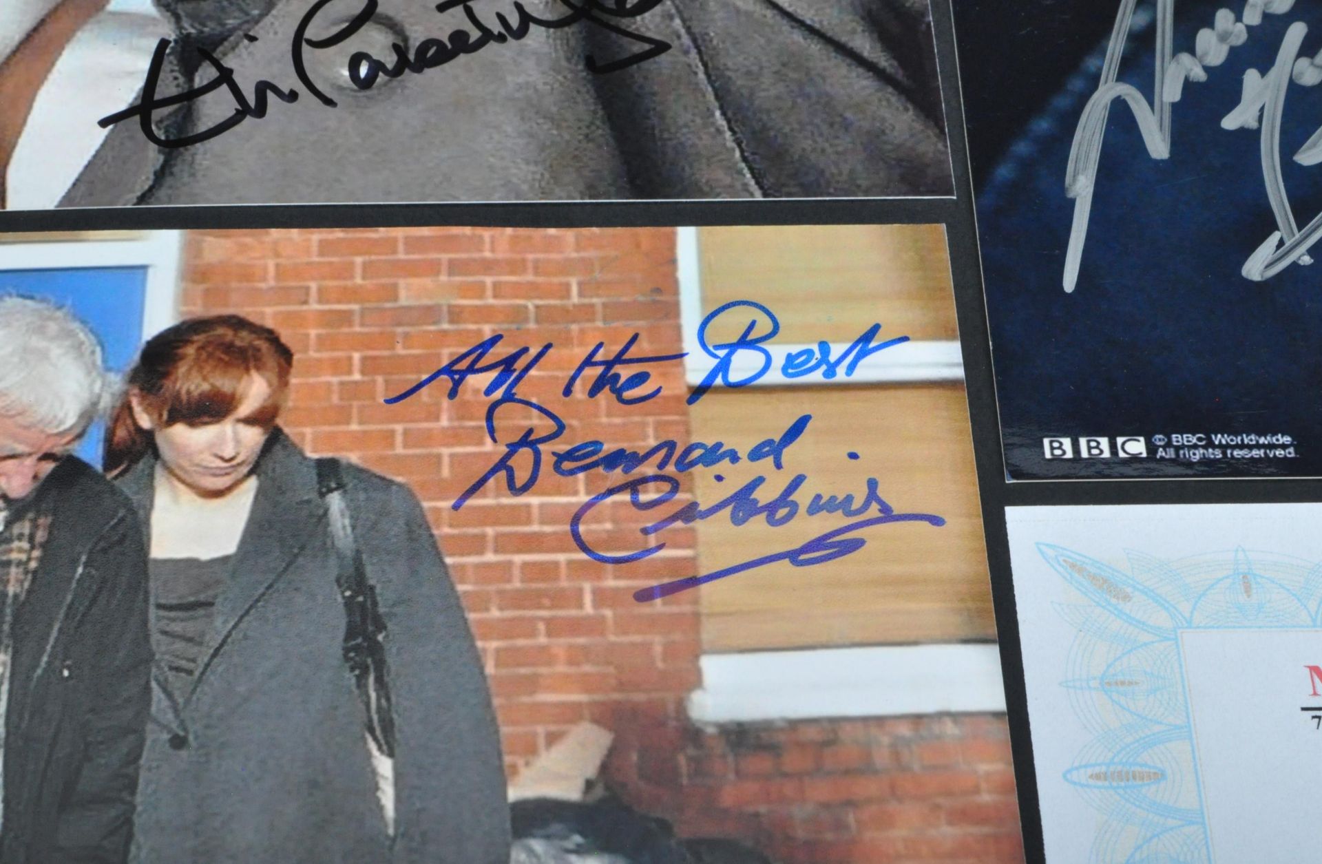 DOCTOR WHO - COLLECTION OF SIGNED 8X10" PHOTOGRAPHS - Bild 4 aus 4