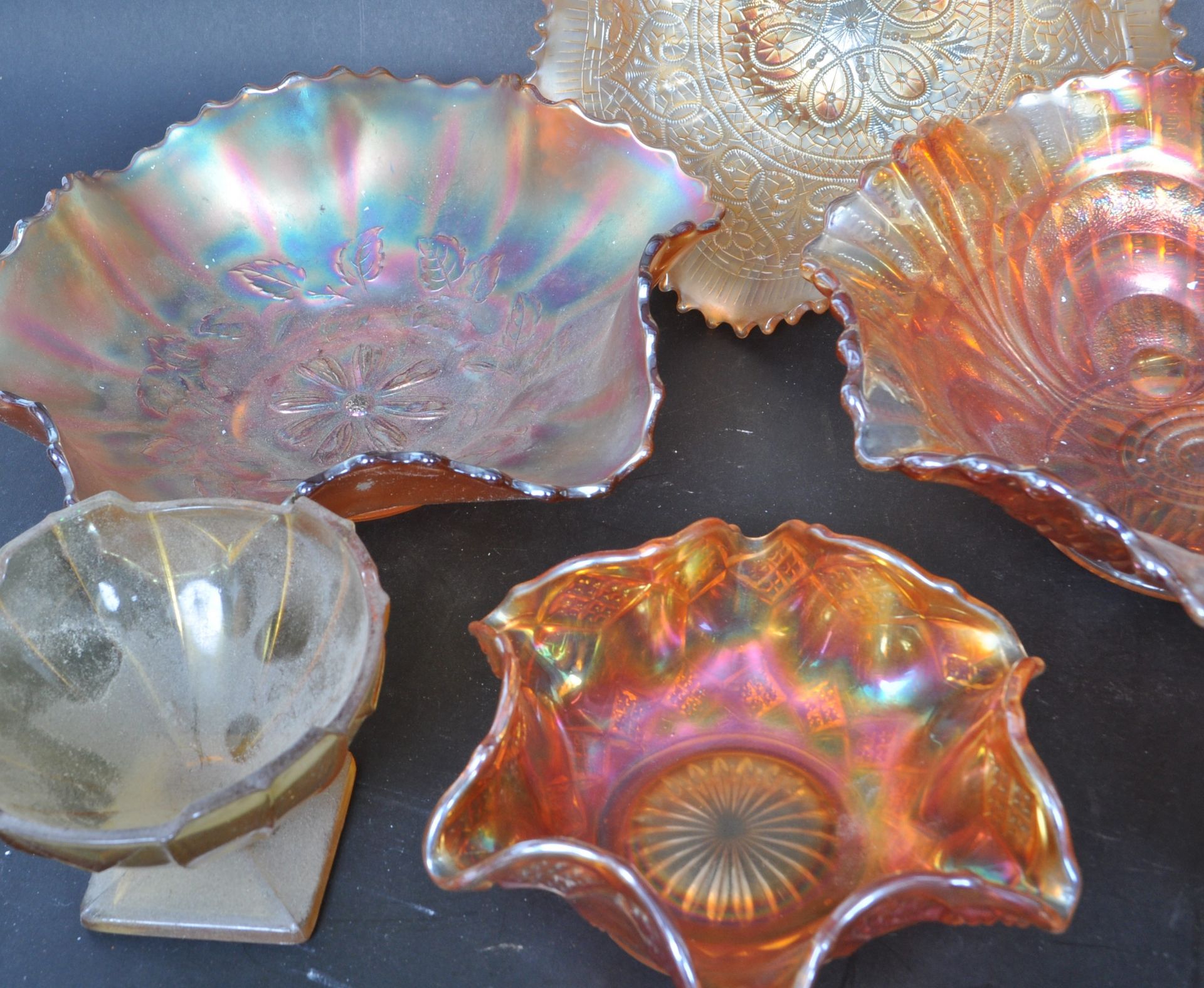 LARGE COLLECTION OF EARLY 20TH CENTURY GLASS - Image 4 of 7