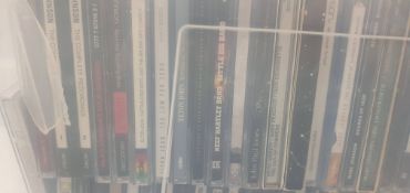LARGE COLLECTION OF APPROX 200 MUSIC CD'S