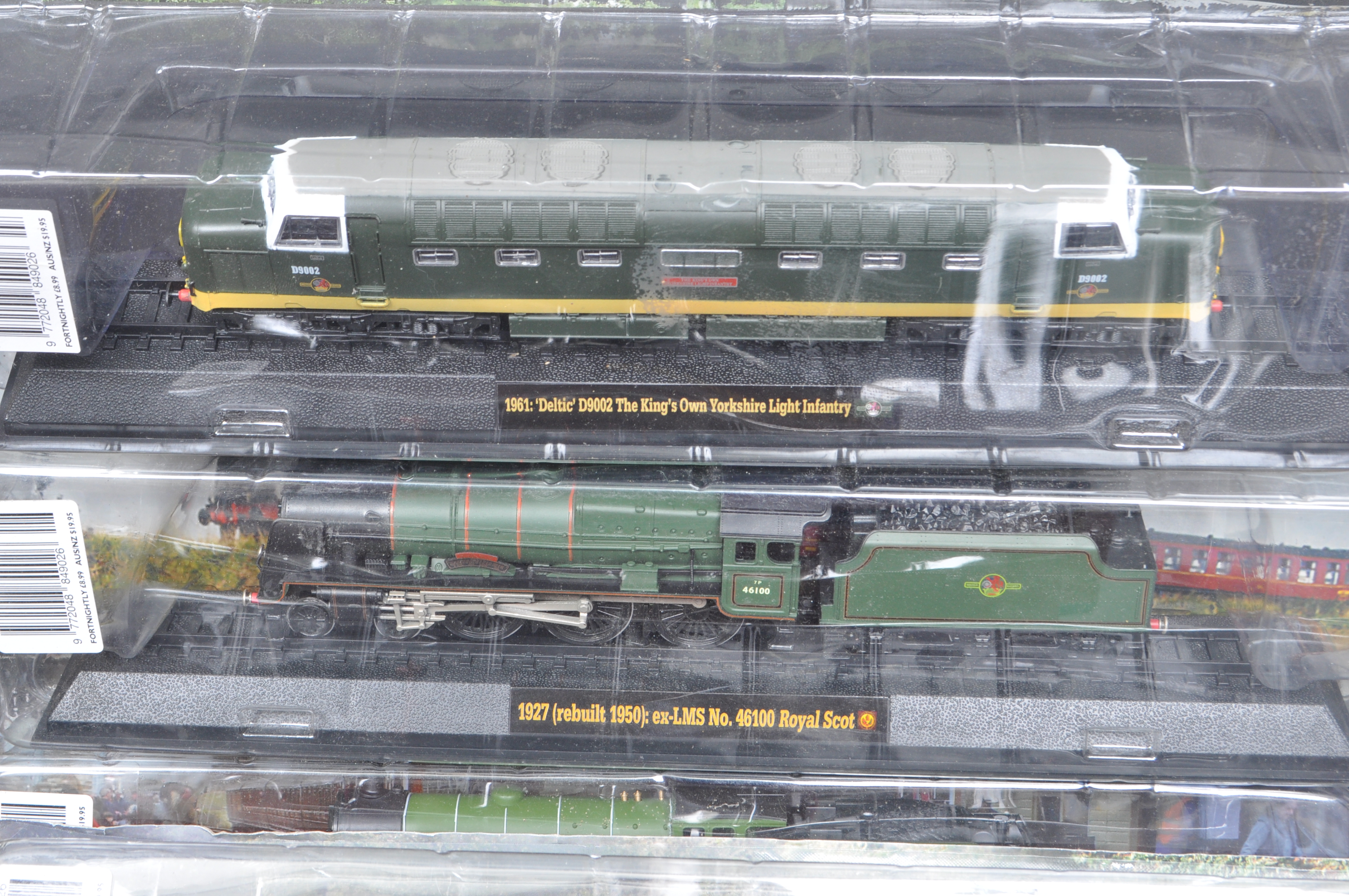 COLLECTION OF 12 AMERCOM COLLECTOR MODEL TRAINS - Image 3 of 9