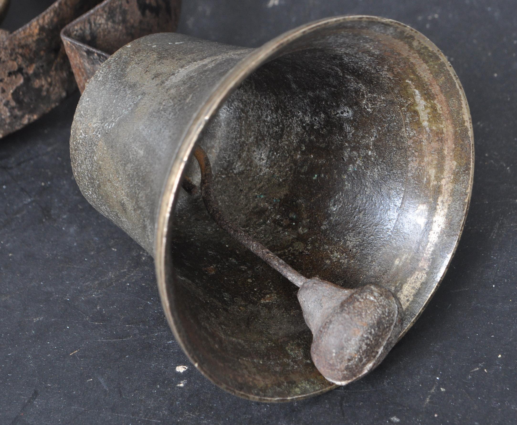 VICTORIAN 19TH CENTURY BRASS SHOP BELL - Image 4 of 4