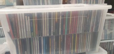 LARGE COLLECTION OF APPROXIMATELY 200 MUSIC CD'S