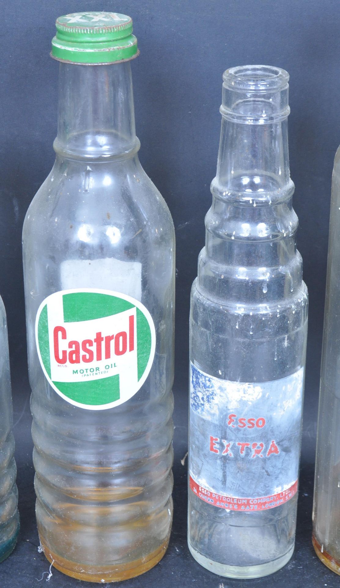 COLLECTION OF SEVEN VINTAGE 20TH CENTURY GLASS ADVERTISING OIL BOTTLES - Bild 3 aus 7