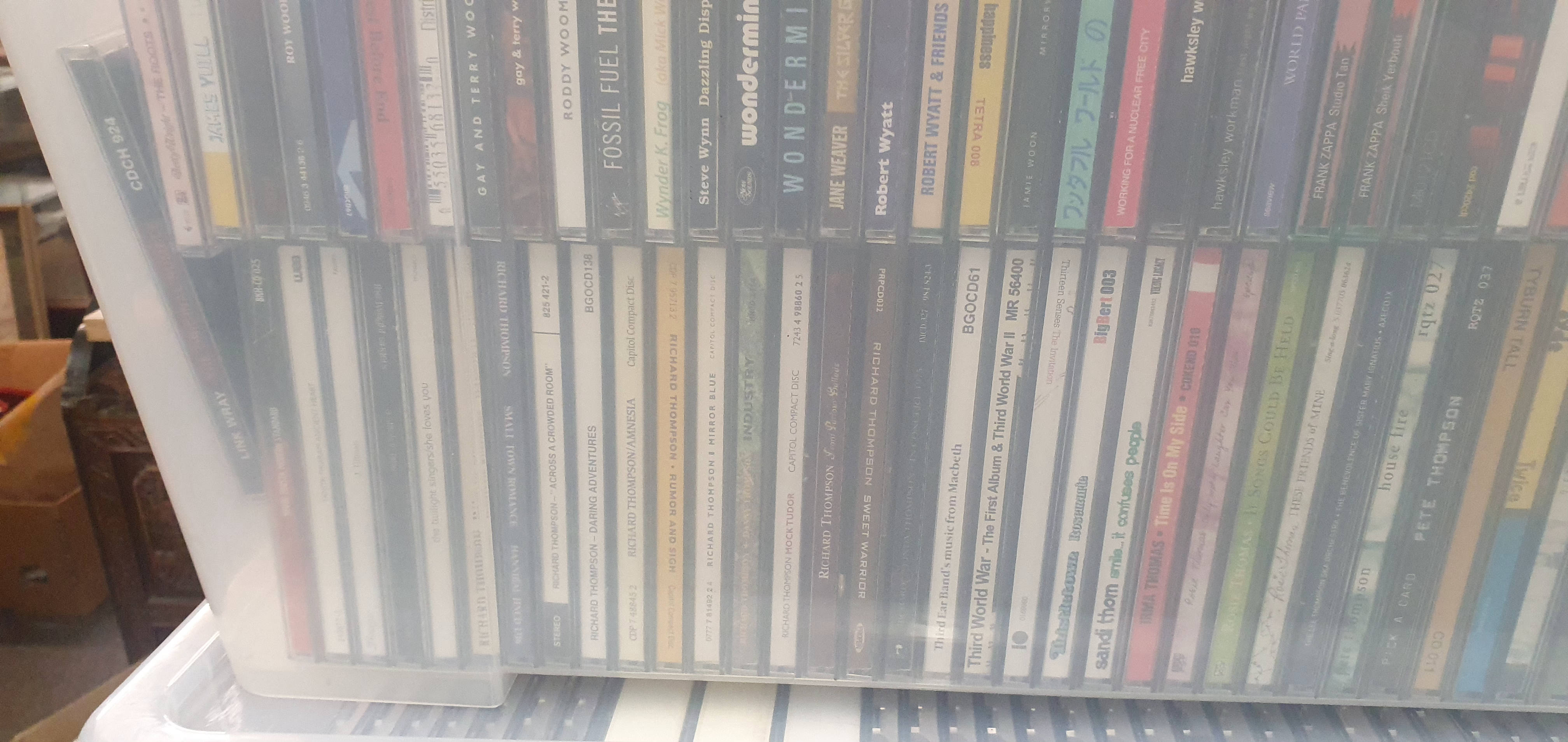 LARGE COLLECTION OF APPROXIMATELY 200 MUSIC CD'S - Image 9 of 9