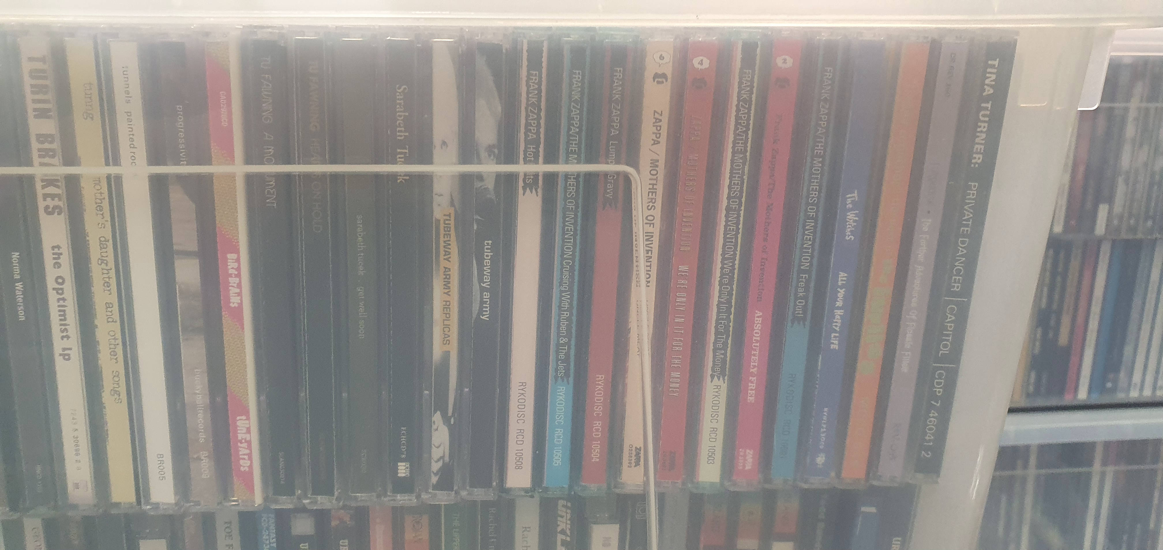 LARGE COLLECTION OF APPROXIMATELY 200 MUSIC CD'S - Image 3 of 9