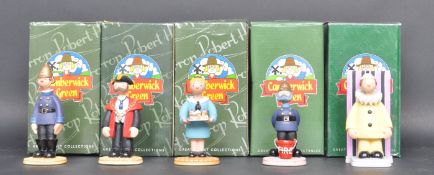 CAMBERWICK GREEN – ROBERT HARROP – X5 FIGURINES / STATUES