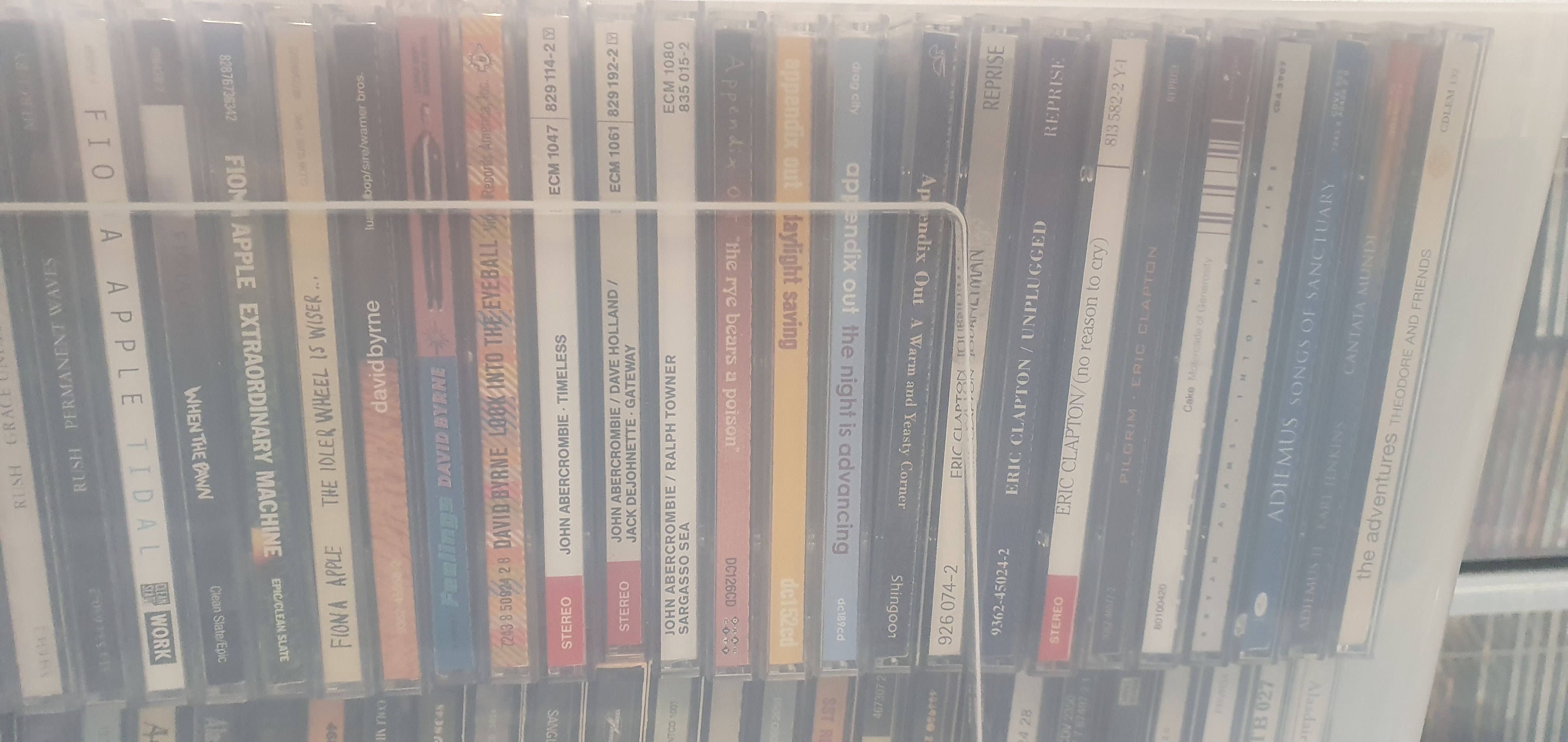 LARGE COLLECTION OF APPROXIMATELY 200 MUSIC CD'S - Image 3 of 9
