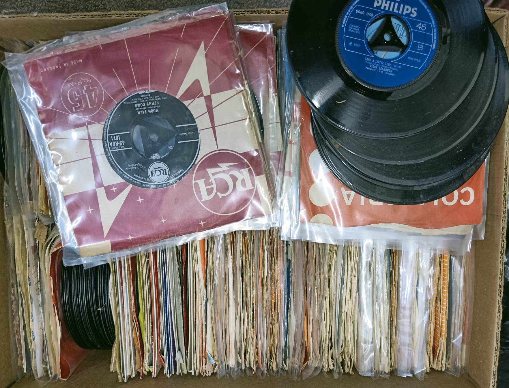 LARGE PRIVATE COLLECTION OF 45'S / SINGLES RECORDS 300+ - Image 2 of 3