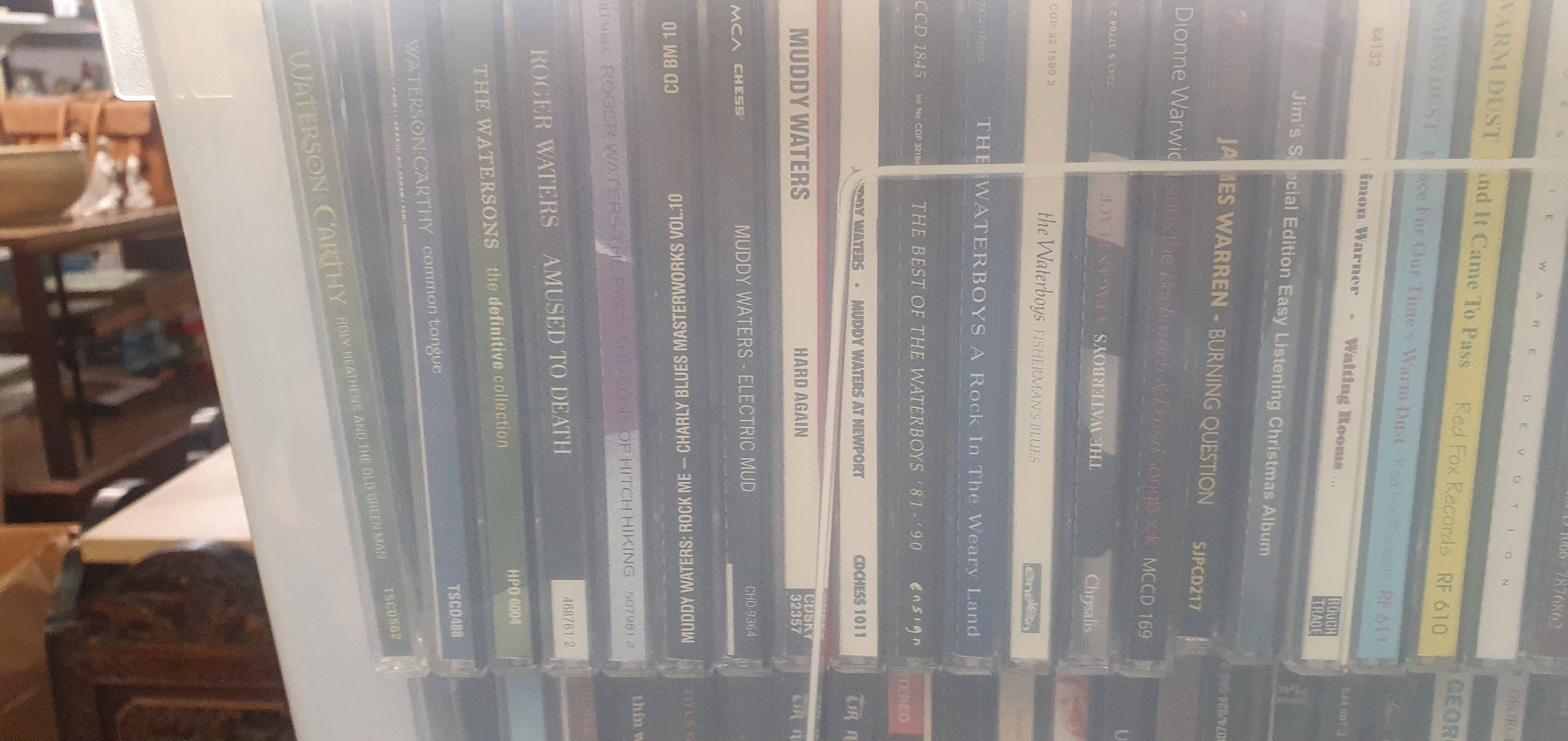 LARGE COLLECTION OF APPROXIMATELY 200 MUSIC CD'S - Image 2 of 9