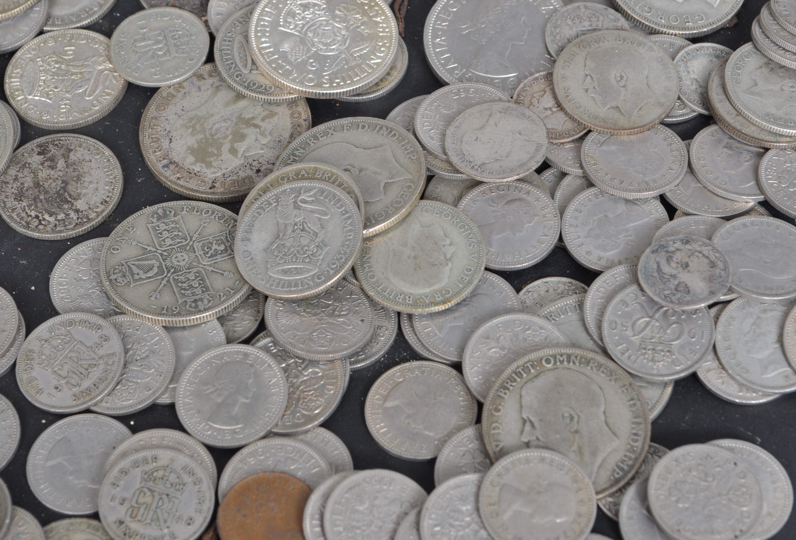 LARGE COLLECTION OF 19TH AND 20TH CENTURY COINS - Image 3 of 9