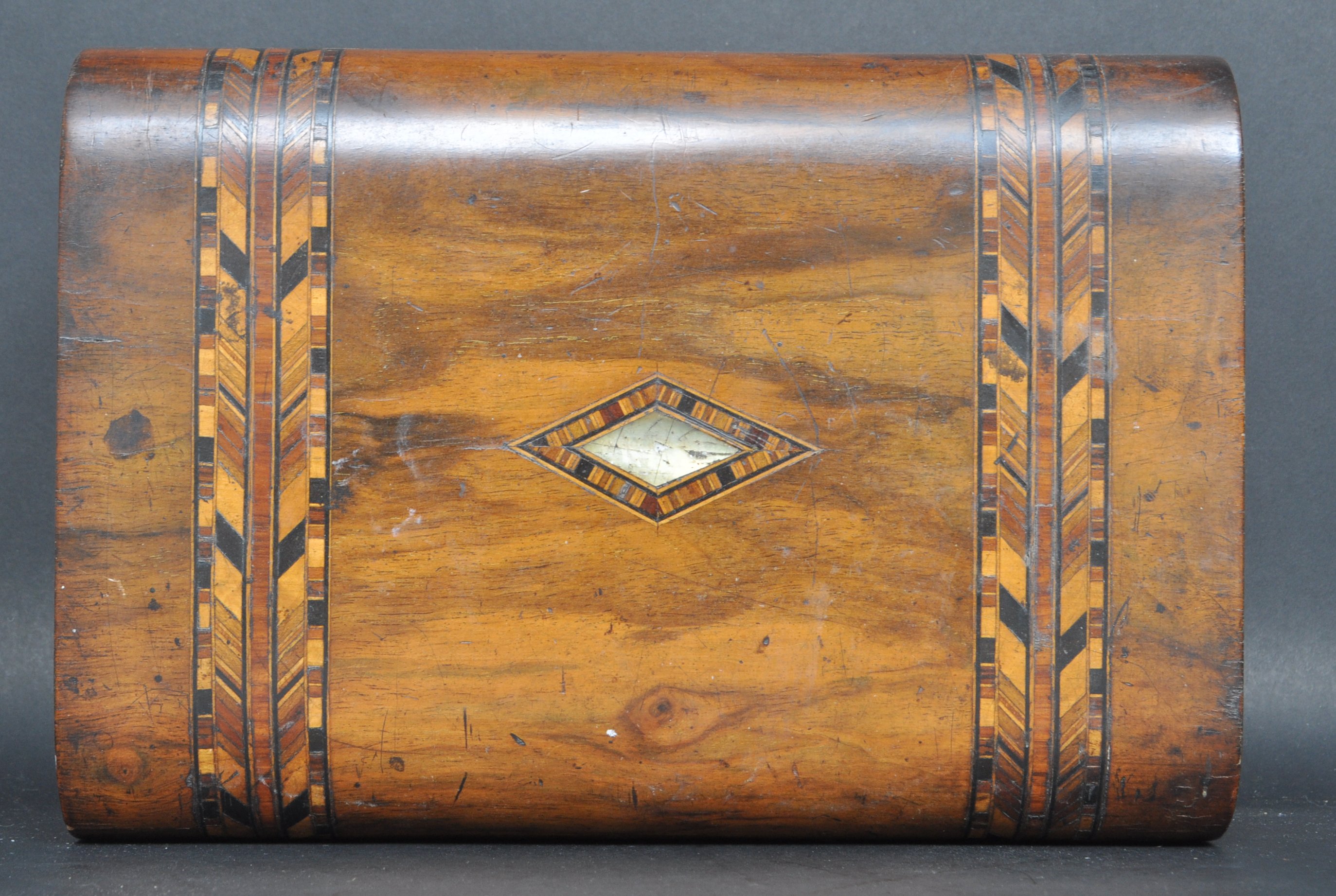 19TH CENTURY VICTORIAN WALNUT JEWELLERY BOX - Image 6 of 7