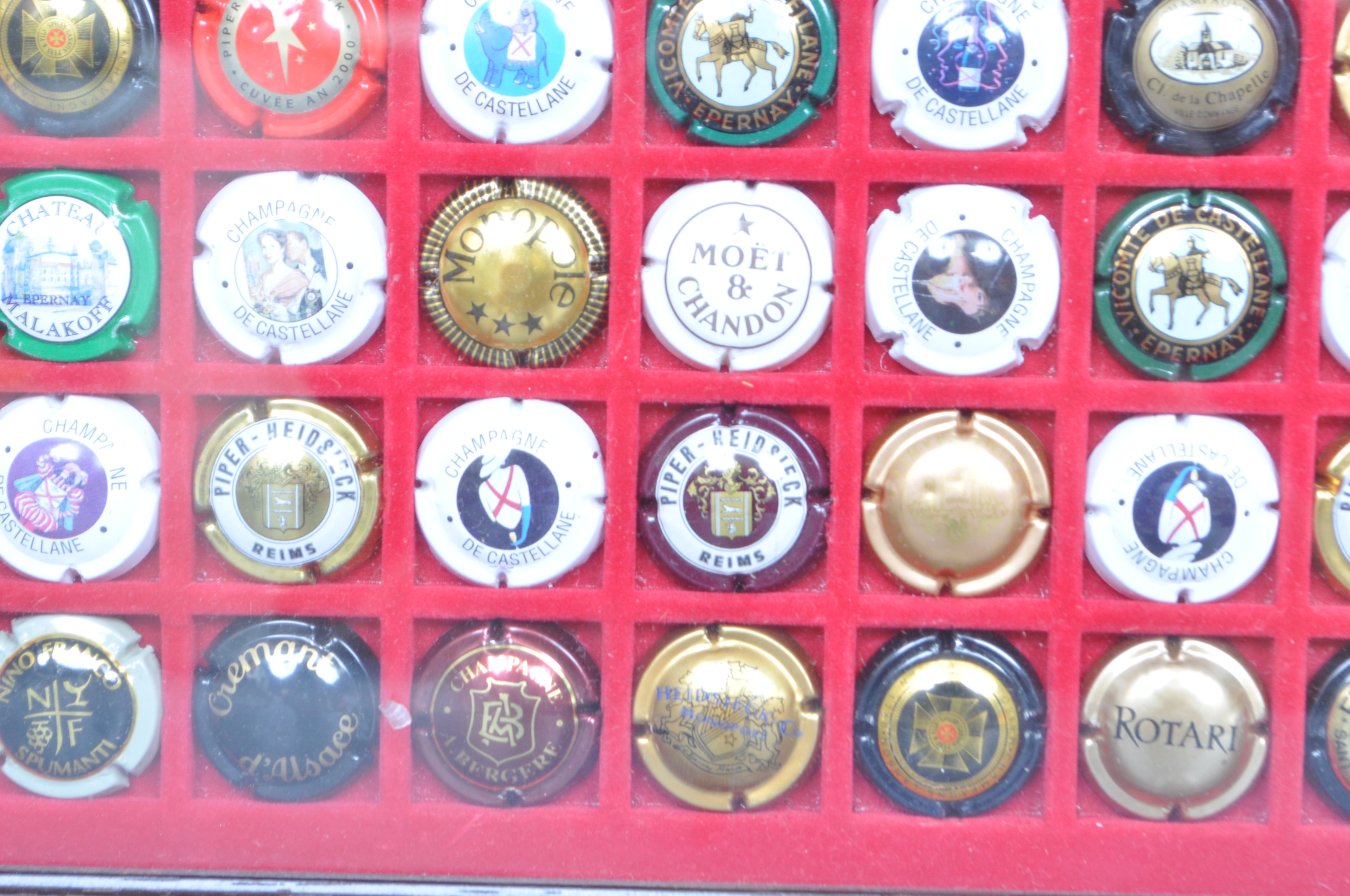 COLLECTION OF VINTAGE CORK BOTTLE TOPS - CHAMPAGNE - Image 6 of 7