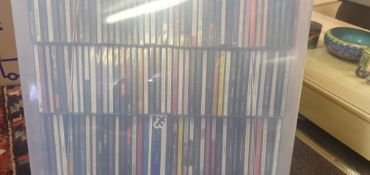 LARGE COLLECTION OF APPROXIMATELY 300 MUSIC CD'S