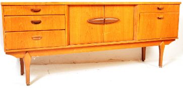 MID 20TH CENTURY TEAK WOOD SIDEBOARD CREDENZA