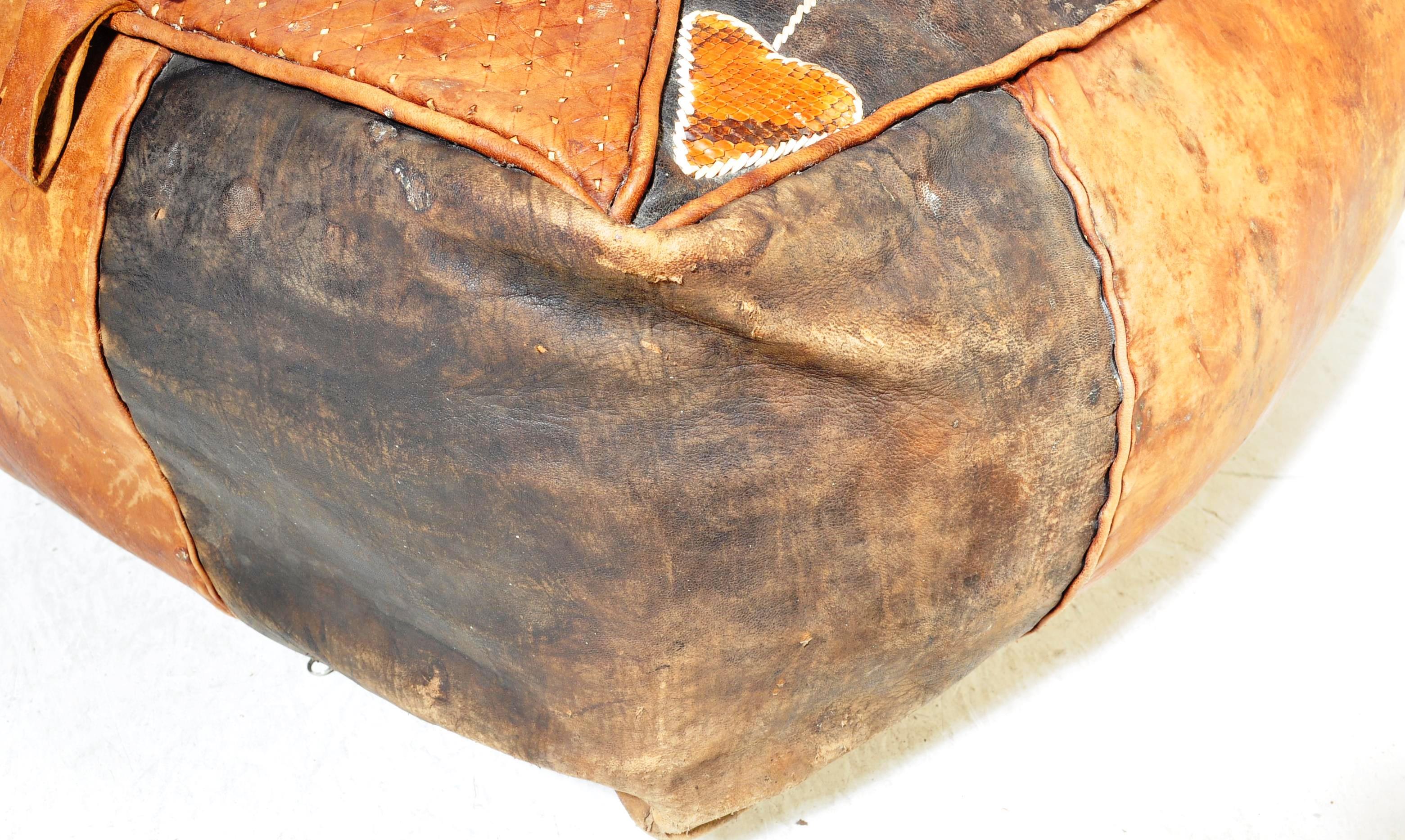 VINTAGE 20TH CENTURY LEATHER AND SNAKESKIN LEATHER POUFFE - Image 6 of 7