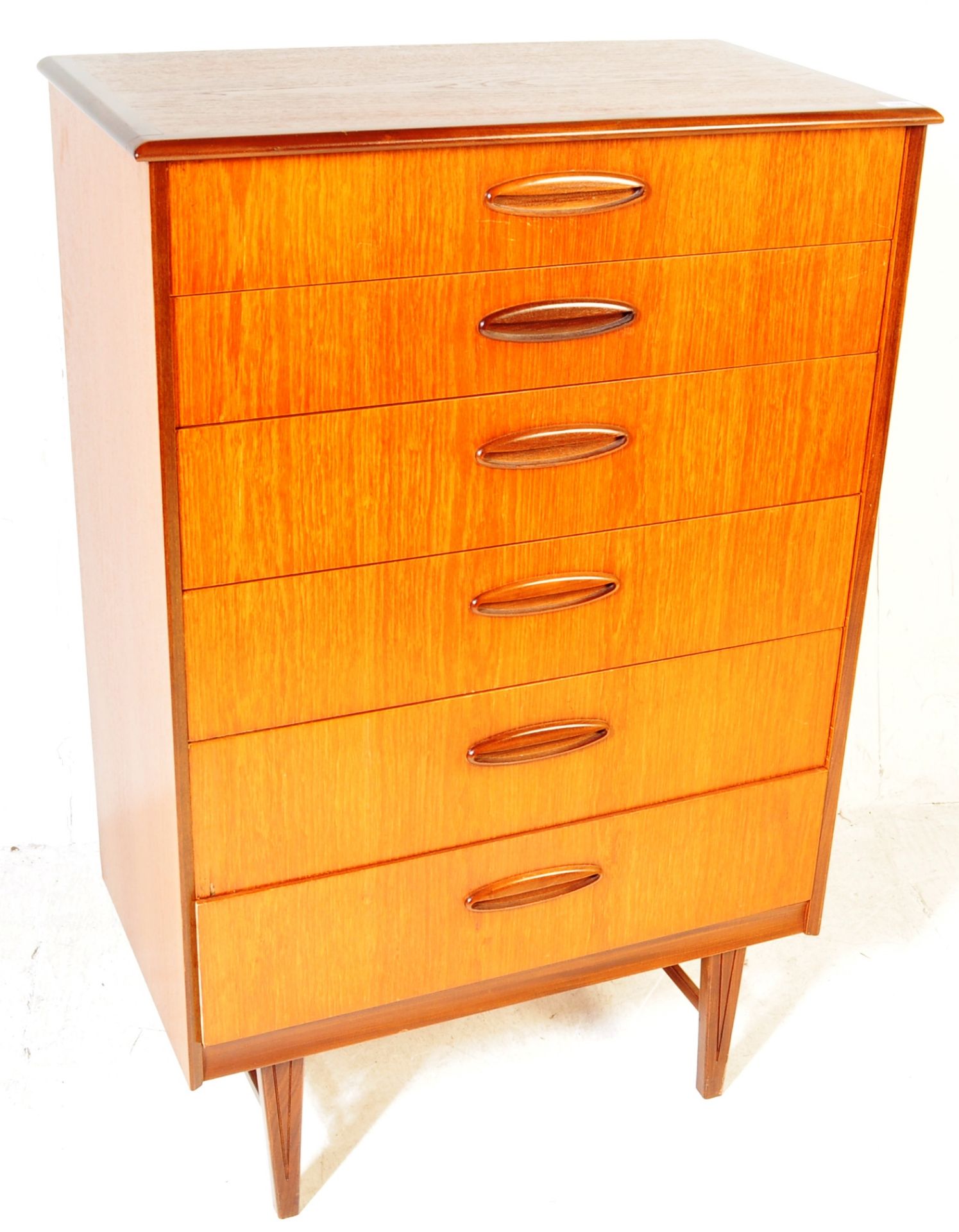 MID 20TH CENTURY TEAK CHEST OF DRAWERS - Image 2 of 7