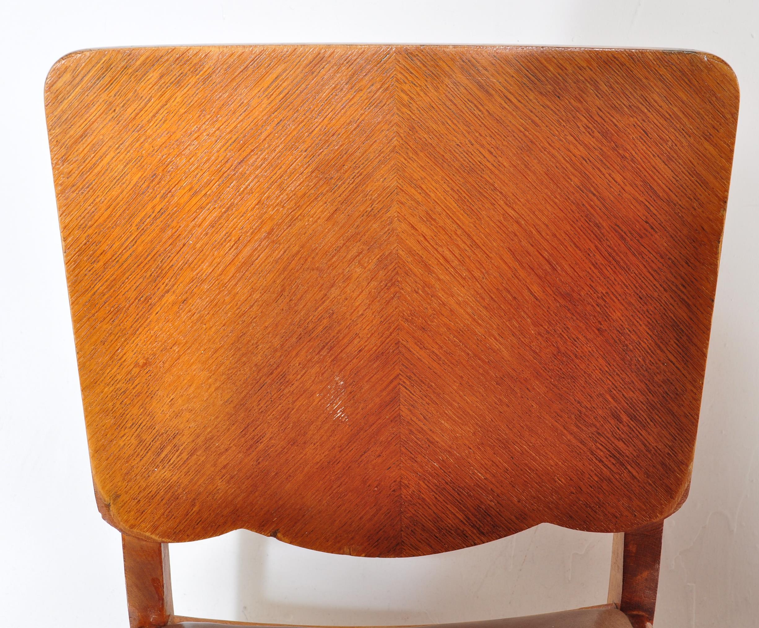 WALNUT & OAK 1940'S DRAW LEAF DINING TABLE & CHAIRS SUITE - Image 8 of 9