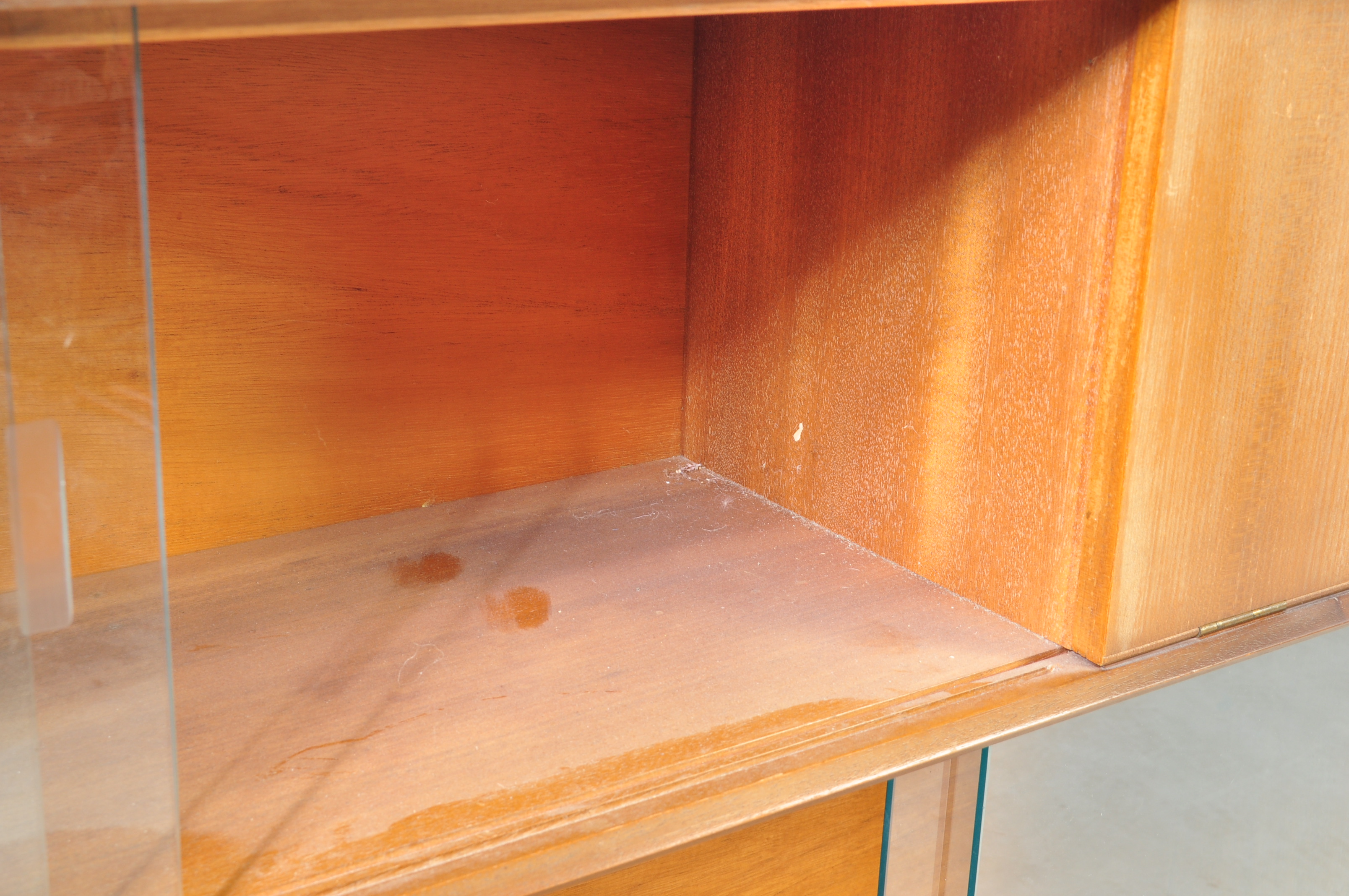 MID CENTURY RETRO TEAK WOOD LIBRARY BOOKCASE DISPLAY CABINET - Image 3 of 8