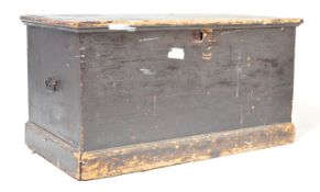 LATE 19TH CENTURY VICTORIAN PINE BLANKEST BOX