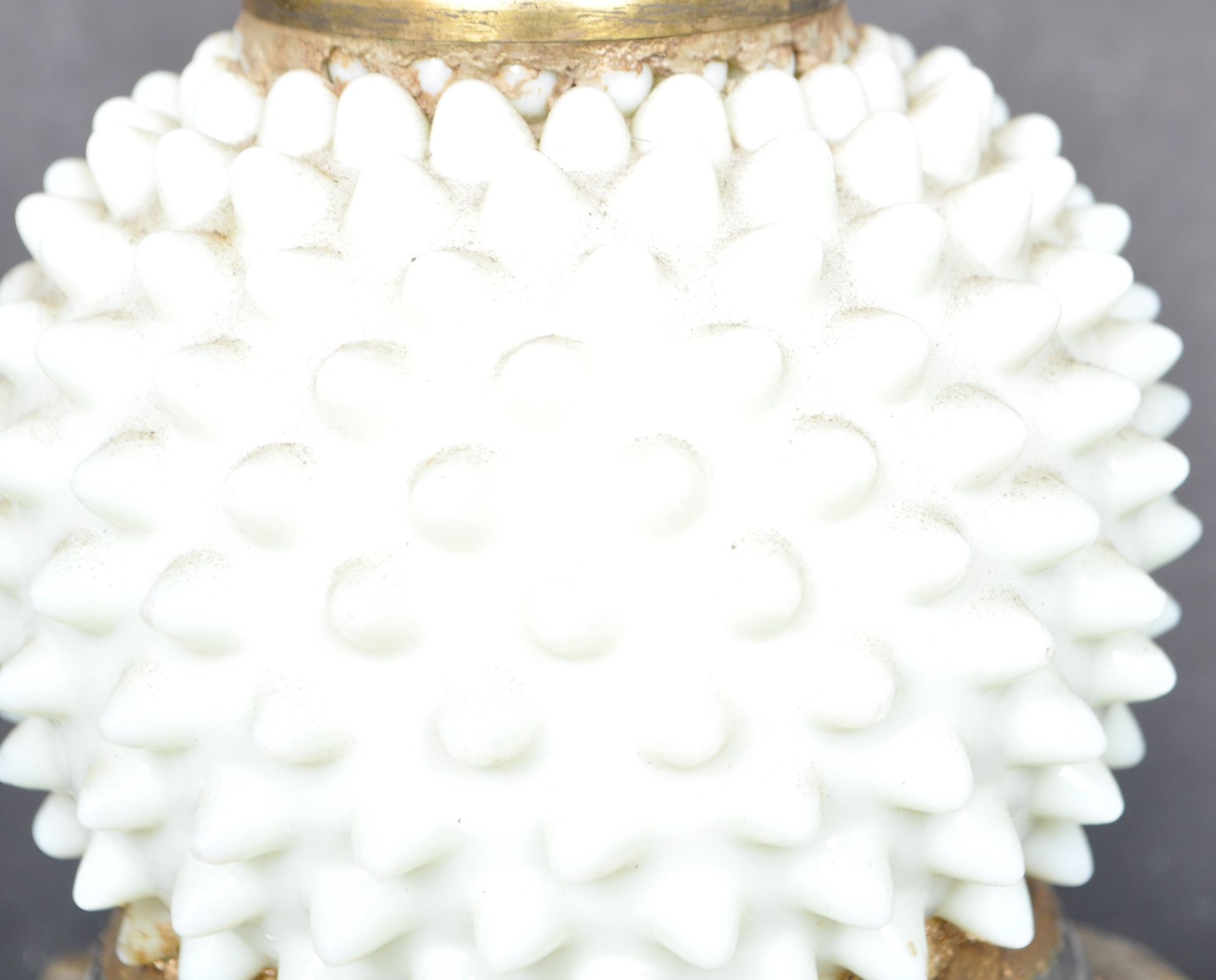 19TH CENTURY VICTORIAN HOBNAIL GLASS LAMP - Image 5 of 6