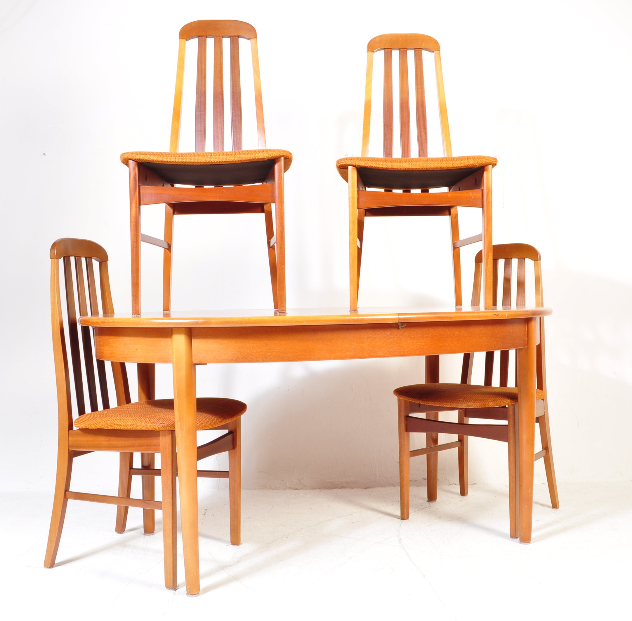 1970’S TEAK WOOD EXTENDING DINING TABLE AND FOUR CHAIRS - Image 2 of 9