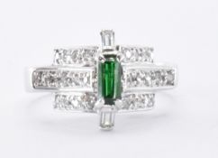 18CT WHITE GOLD DIAMOND & TOURMALINE RING