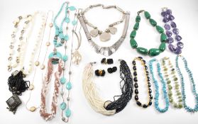 COLLECTION OF VINTAGE NECKLACES & JEWELLERY